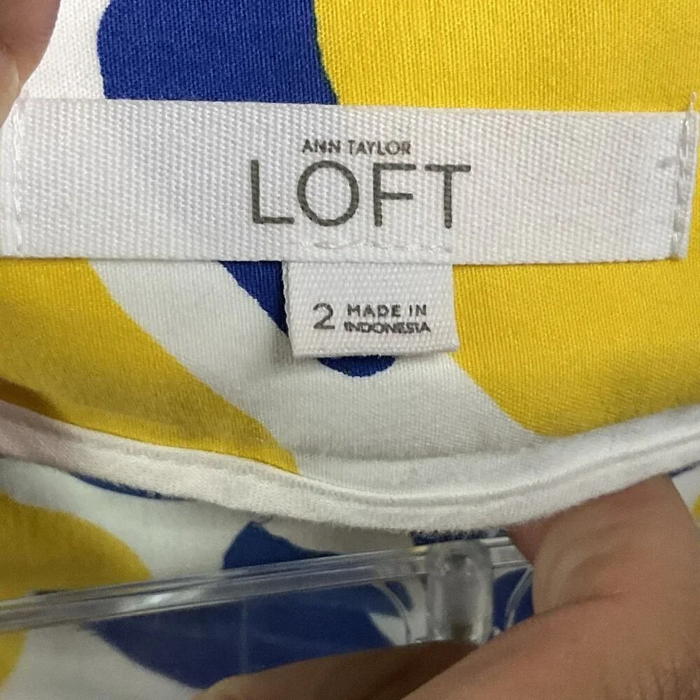LOFT Riviera Shorts Lemon Print, size 2, cotton/rayon/spandex, Pockets